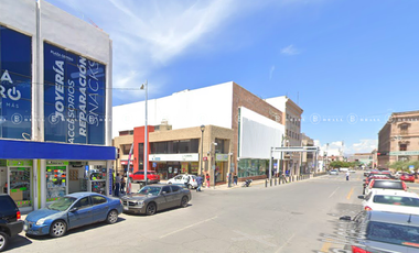 LOCALES COMERCIALES EN RENTA EN ESQUINA, ZONA CENTRO.