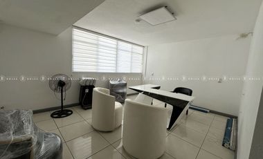 OFICINA EN RENTA  EN AV. UNIVERSIDAD