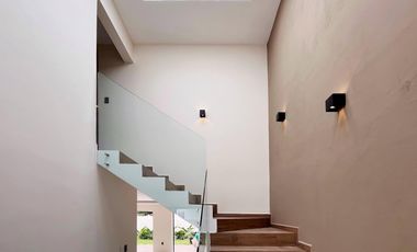 CASA EN VENTA EN PUNTA TIBURON