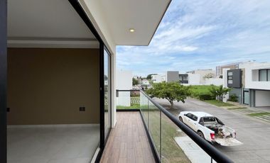 CASA EN VENTA EN PUNTA TIBURON