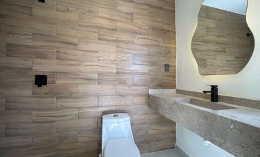 CASA EN VENTA EN PUNTA TIBURON