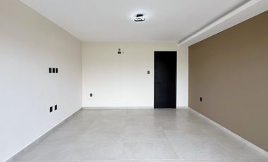 CASA EN VENTA EN PUNTA TIBURON