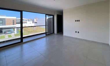 CASA EN VENTA EN PUNTA TIBURON