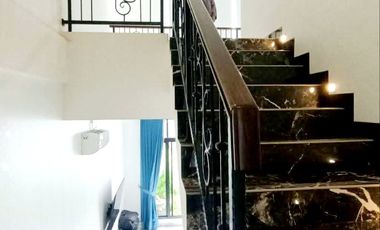 Rumah 2lantai di komplek kodau jatimekar LT.245m SHM bebaa banjir