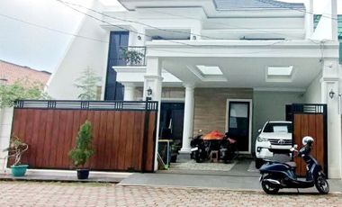 Rumah 2lantai di komplek kodau jatimekar LT.245m SHM bebaa banjir