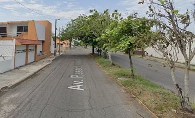 Casa en Venta a 17 min del Malecon de Veracruz.