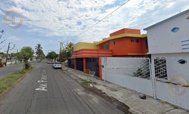 Casa en Venta a 17 min del Malecon de Veracruz.
