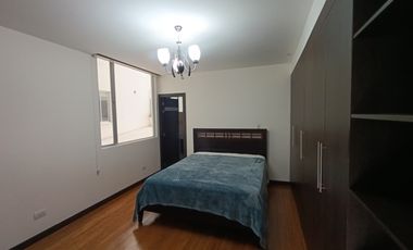 RENTA Departamento 3 dormitorios con baño UDLA
