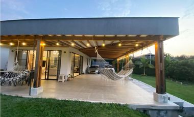 Se vende casa campestre en Andahuaylas Combia