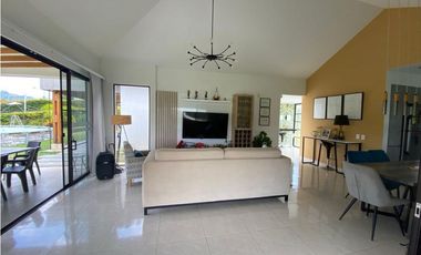 Se vende casa campestre en Andahuaylas Combia