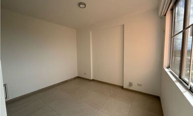 Se vende apartamento en Cerritos Reservado piso 8