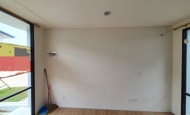 Rumah Minimalis Modern 2 Lantai Lippo Cikarang, 35 Juta Pertahun