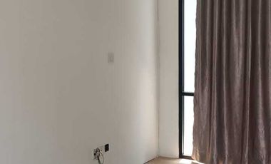 Rumah Minimalis Modern 2 Lantai Lippo Cikarang, 35 Juta Pertahun