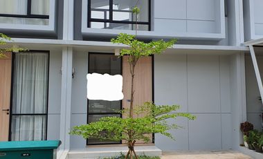 Rumah Minimalis Modern 2 Lantai Lippo Cikarang, 35 Juta Pertahun