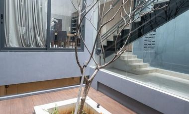 Dijual Rumah Townhouse Mewah Private Pool Daerah Cilandak