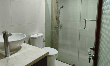 Rumah Klasik Lingkungan Tenang Ada Kolam Renang Di Ampera Jakarta