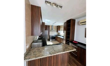 APARTAMENTO EN SAN FRANCISCO PH THE VIEW 3REC 3B CBE AMOBLADO 212M2