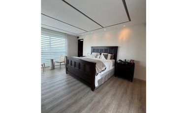 Venta - Apartamento en Latitude, Costa del Este