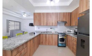 VENTA DE CASA EN ALGARROBOS  NUEVA A EXTRENAR