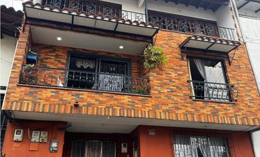 CASA EN VENTA MEDELLN, TOSCANA