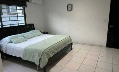 CASA EN PARQUE  LEFEVRE CHANIS 3REC 3.5 B  488M2 DE TERRENO