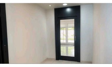 CASA EN PARQUE  LEFEVRE CHANIS 3REC 3.5 B  488M2 DE TERRENO