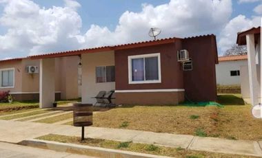 ALQUILO CASA LA CHORRERA LA ARBOLEDA PH CASTAÑOS