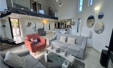 SE VENDE CASA MODERNA EN LA CEJA SECTOR EL TAMBO CONDOMINIO CERRADO