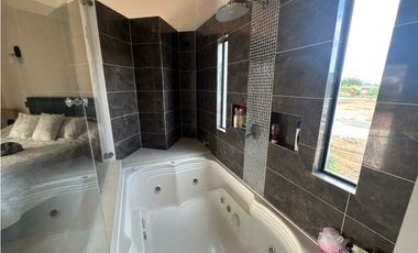 SE VENDE CASA MODERNA EN LA CEJA SECTOR EL TAMBO CONDOMINIO CERRADO