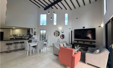 SE VENDE CASA MODERNA EN LA CEJA SECTOR EL TAMBO CONDOMINIO CERRADO