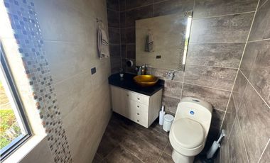 SE VENDE CASA MODERNA EN LA CEJA SECTOR EL TAMBO CONDOMINIO CERRADO