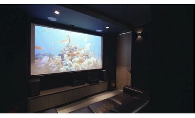 VENDO espectacular CASA con piscina, Poblado - Balsos. Pedido $11.000