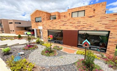 Casa en venta a  puerta cerrada Cajicá - Manas