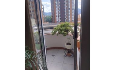 COMPRA AMPLIO APARTAMENTO EN SUPER UBICACION EN LAURELES