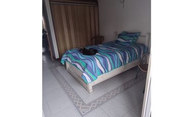 COMPRA AMPLIO APARTAMENTO EN SUPER UBICACION EN LAURELES