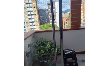 COMPRA AMPLIO APARTAMENTO EN SUPER UBICACION EN LAURELES