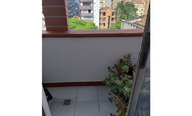 COMPRA AMPLIO APARTAMENTO EN SUPER UBICACION EN LAURELES