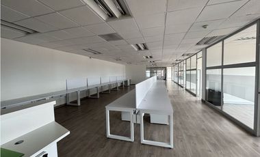 ARRIENDO OFICINA 330 m2 SEMI AMOBLADA  ZONA FINANCIERA CALLE 72