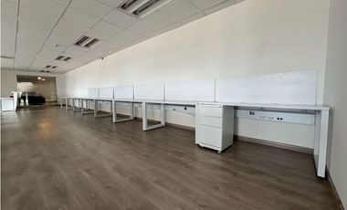 ARRIENDO OFICINA 330 m2 SEMI AMOBLADA  ZONA FINANCIERA CALLE 72