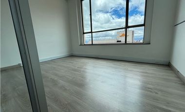 ARRIENDO OFICINA 330 m2 SEMI AMOBLADA  ZONA FINANCIERA CALLE 72