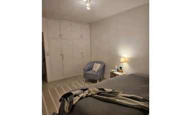 VENTA DE AGRADABLE DEPARTAMENTO EN CUARTA SECCIÓN- CIUDAD DE MENDOZA