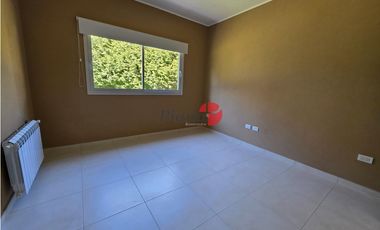 Casa en Venta - Barrio lamos - A Estrenar - Moderna y Luminosa