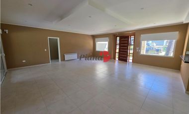 Casa en Venta - Barrio lamos - A Estrenar - Moderna y Luminosa