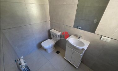 Casa en Venta - Barrio lamos - A Estrenar - Moderna y Luminosa