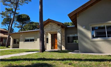 Casa en Venta - Barrio lamos - A Estrenar - Moderna y Luminosa