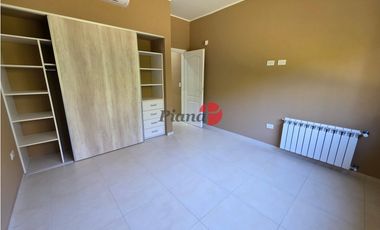 Casa en Venta - Barrio lamos - A Estrenar - Moderna y Luminosa