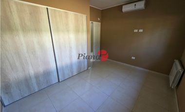 Casa en Venta - Barrio lamos - A Estrenar - Moderna y Luminosa