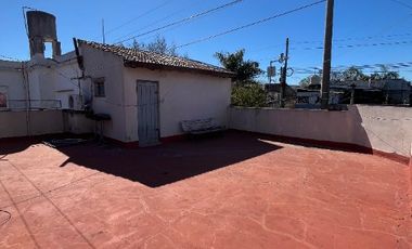 Casa PH en venta en Lanus Este