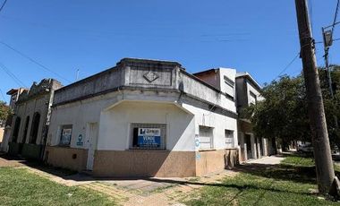 Casa PH en venta en Lanus Este
