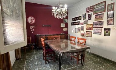 Casa PH en venta en Lanus Este